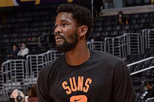 足球报：本土教练担纲国足主帅的可能性大增，邵佳一已报名（足球报：本土教头接任国足主帅概率走高，邵佳一已报名）