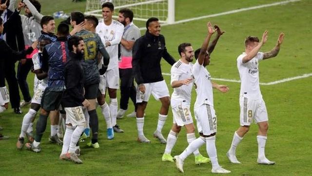 全明星阵容预测：詹姆斯落选？狄龙代替布克？开拓者也有席位？（全明星名单前瞻：詹姆斯无缘？狄龙顶替布克？开拓者占一席？）