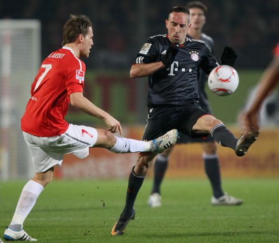 帕尔梅拉斯主帅：我深受这里球迷爱戴，需要球员团结一致（帕尔梅拉斯主帅：获球迷深情支持，盼球员齐心协力）