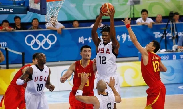 迪亚斯：裁判无视多纳鲁马被侵犯，我们需要统一的判罚标准（迪亚斯：多纳鲁马遭侵犯被裁判忽略，判罚标准亟待统一）