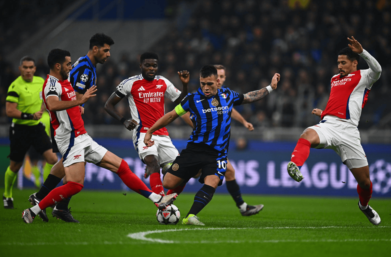 后防伤情让阿隆索难出成绩？免签世一边寄予厚望，怎奈伤情如此多（后防线伤兵满营，阿隆索难以破局？免签世一边亦难解伤潮）